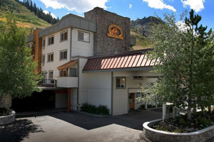 squaw valley ski resort ski in and out  hotels